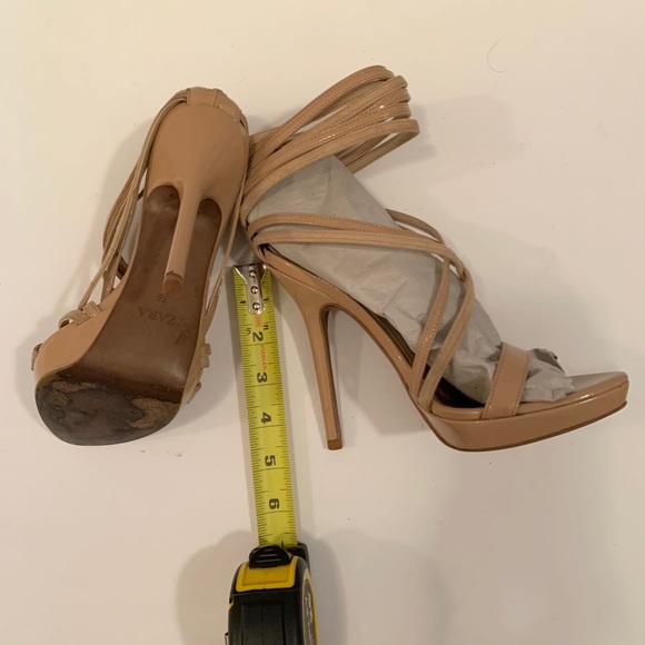 ZARA size 6 - Picture 2 of 2